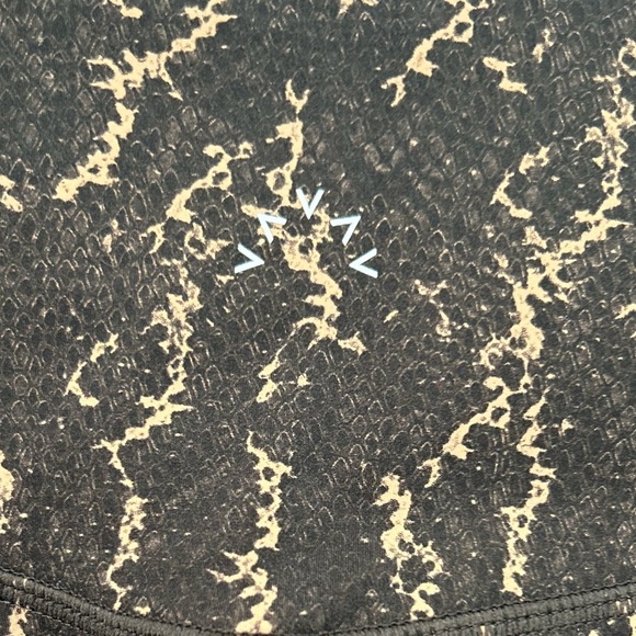 Varley High Waist Brown and Carmel Textured Leggings - Picture 6 of 14